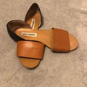 Steve Madden Nude/Black Sidestep Sandal, 6.5